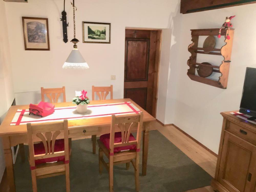 Ferienlounge Bluntausee * Golling an der Salzach